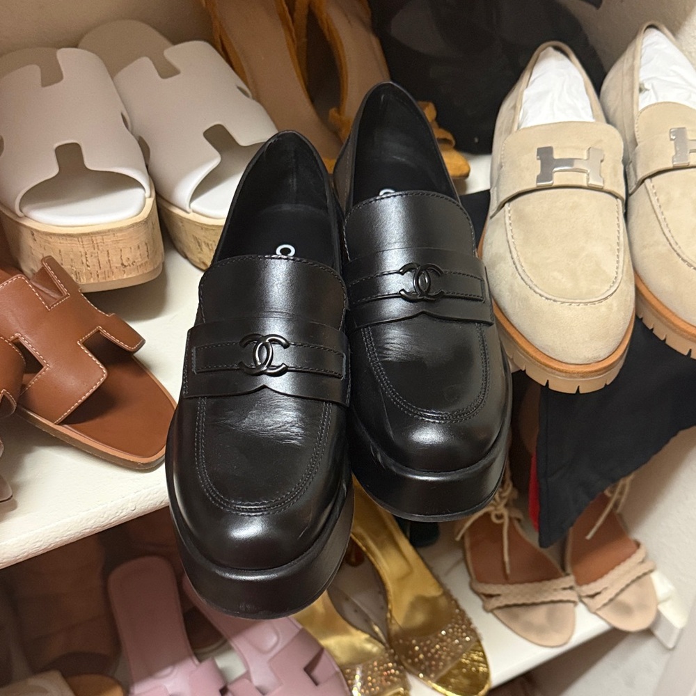 CHANEL Black Leather Loafers with Logo Accent